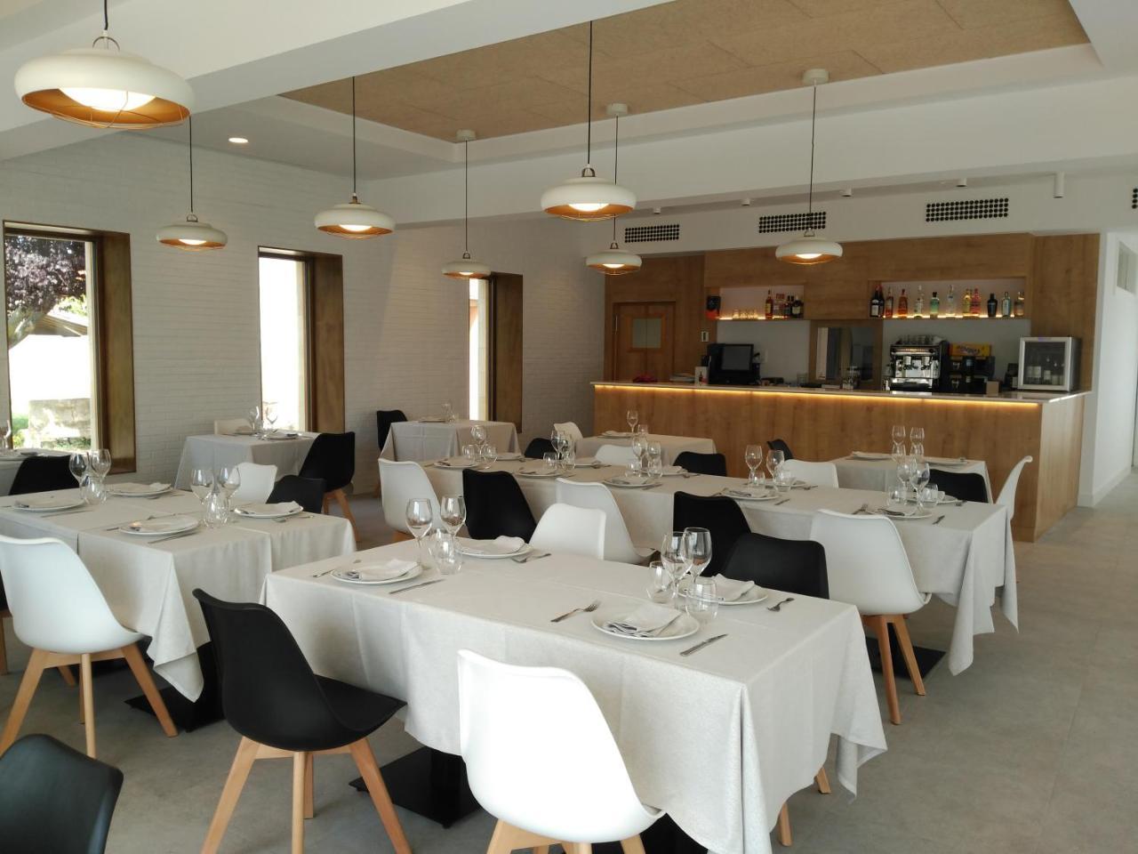 Hotel Entrerailes 카살라레이나 외부 사진