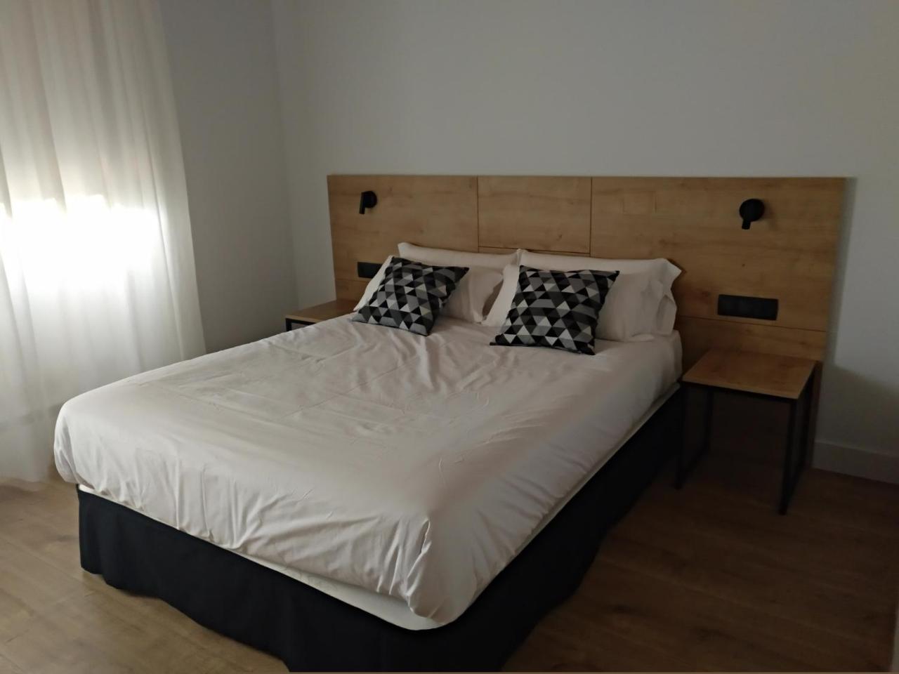 Hotel Entrerailes 카살라레이나 외부 사진